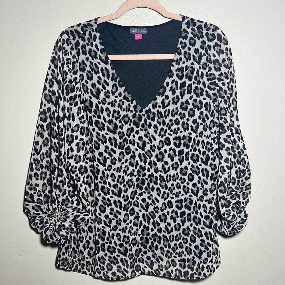 Vince Camuto Leopard V Neck Career Top | Large